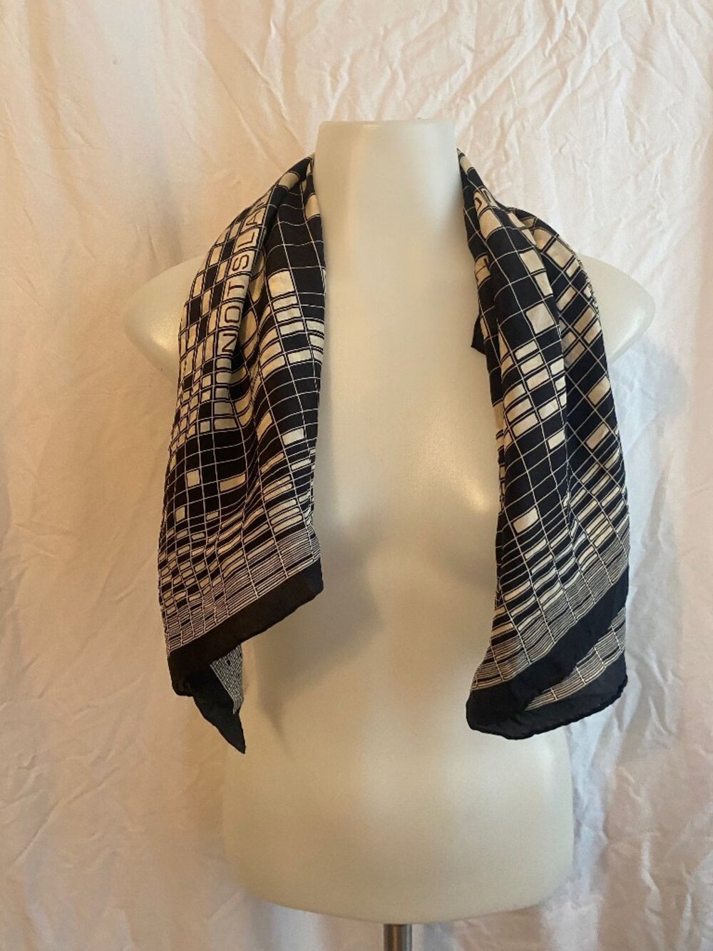 Halston Lifestyle 100% Silk Black And White Geometric Scarf